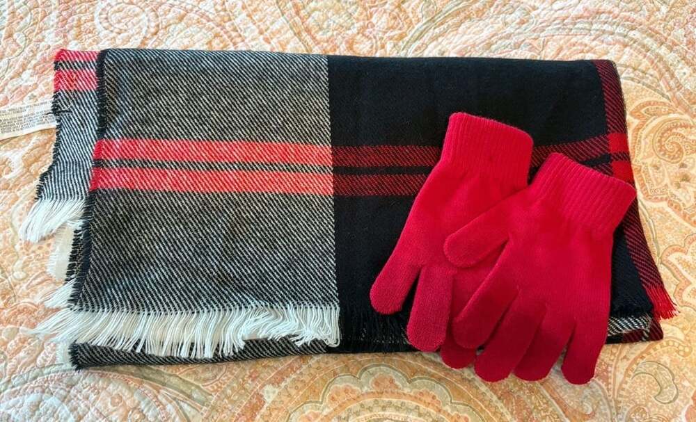 NWOT Blanket Scarf Plaid Red Black White Winter Shawl scarf with knit red gloves